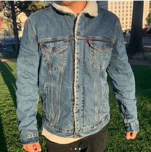 Levis sherpa